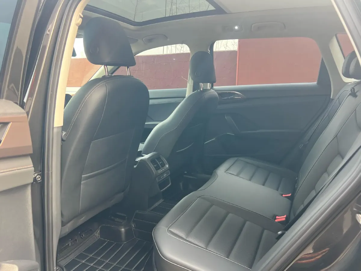 2021 Volkswagen Tharu 1.4T 150HP L4 7DCT,autocango,china used car exporter,china ev exporter,chinese used car exporter,chinese used ev exporter