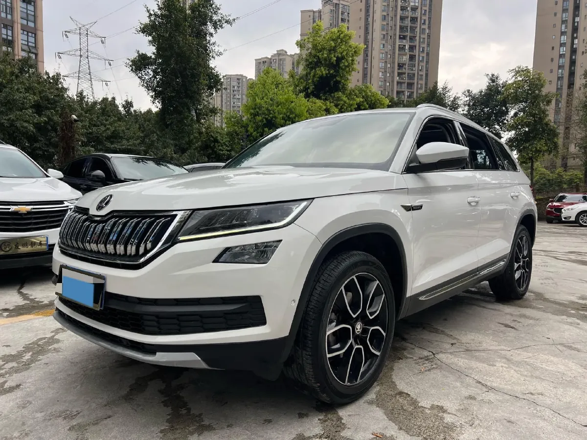2018 Skoda Kodiak 2.0T 186HP L4 7DCT,autocango,china used car exporter,china ev exporter,chinese used car exporter,chinese used ev exporter