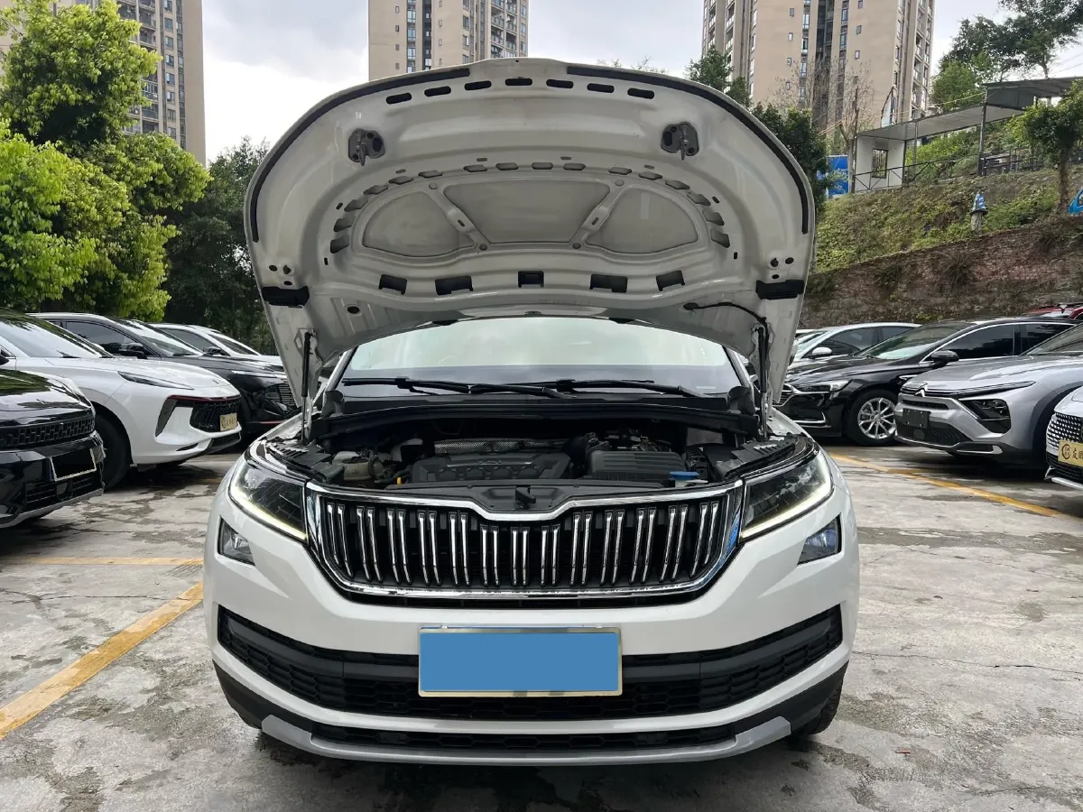 2018 Skoda Kodiak 2.0T 186HP L4 7DCT,autocango,china used car exporter,china ev exporter,chinese used car exporter,chinese used ev exporter