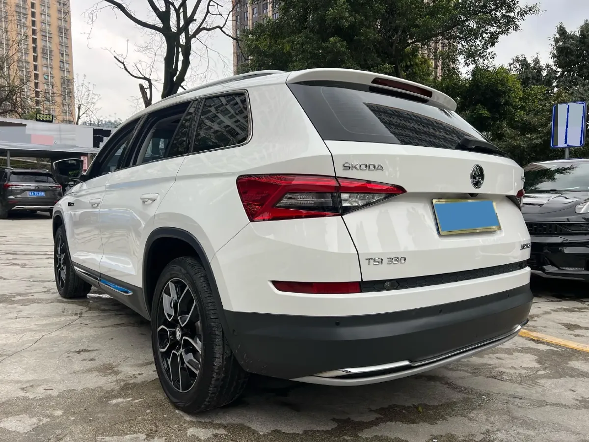 2018 Skoda Kodiak 2.0T 186HP L4 7DCT,autocango,china used car exporter,china ev exporter,chinese used car exporter,chinese used ev exporter