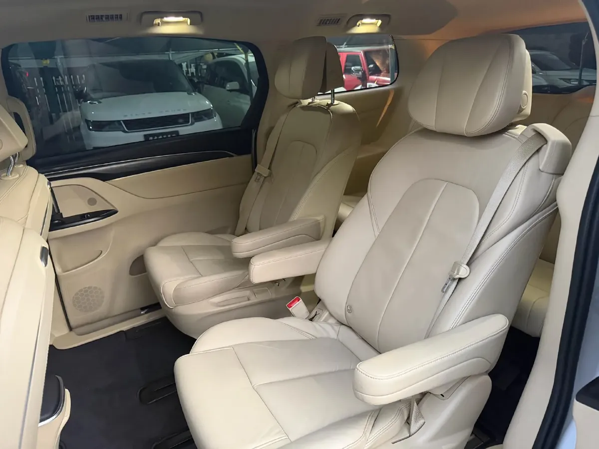 2023 Buick GL8 2.0T 237HP L4 9AT,autocango,china used car exporter,china ev exporter,chinese used car exporter,chinese used ev exporter