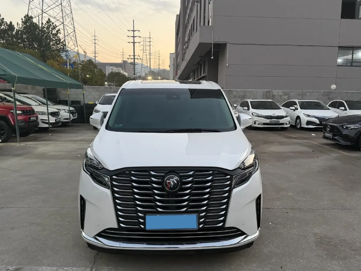 2023 Buick GL8 2.0T 237HP L4 9AT,autocango,china used car exporter,china ev exporter,chinese used car exporter,chinese used ev exporter