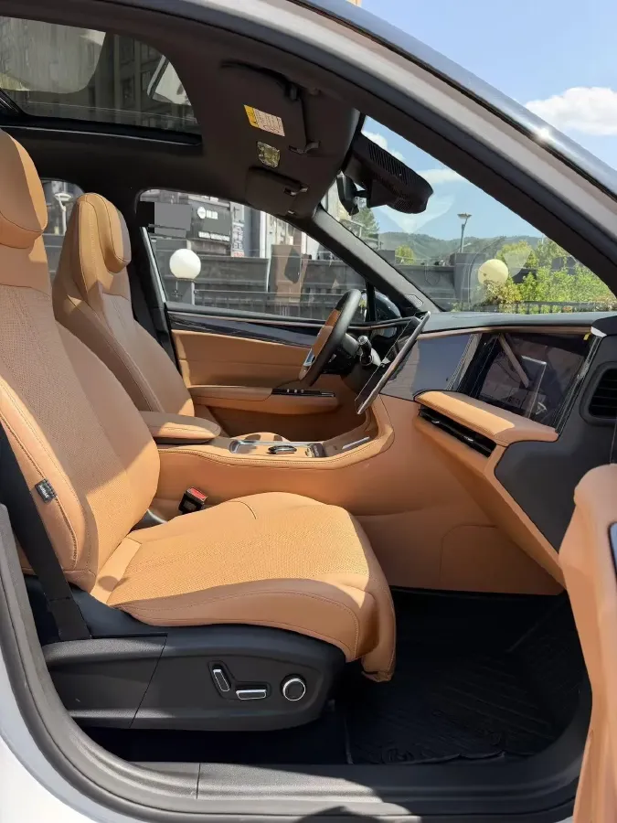 2025 Geely Galaxy L7 1.5L 112HP L4 1DHT PHEV 18.4KWH,autocango,china used car exporter,china ev exporter,chinese used car exporter,chinese used ev exporter