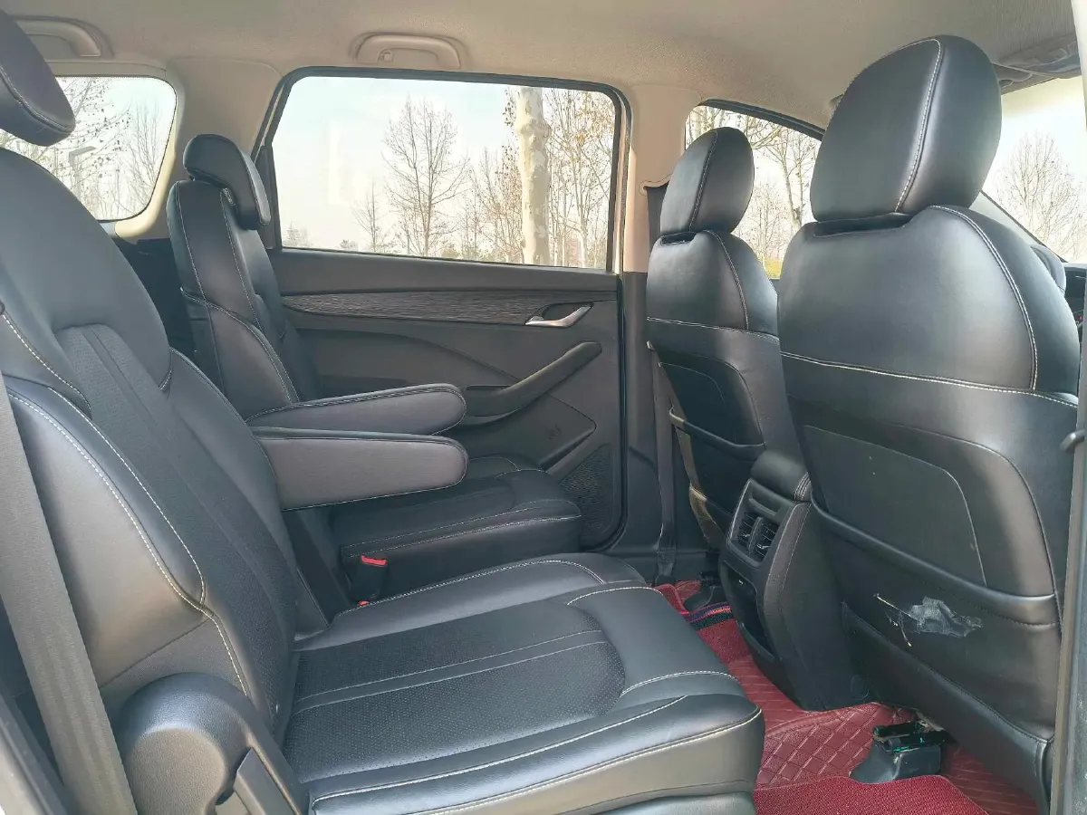 2018 BaoJun 360 1.5L 112HP L4 6MT,autocango,china used car exporter,china ev exporter,chinese used car exporter,chinese used ev exporter