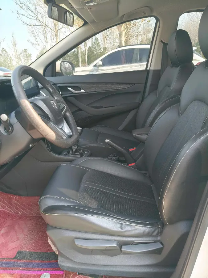 2018 BaoJun 360 1.5L 112HP L4 6MT,autocango,china used car exporter,china ev exporter,chinese used car exporter,chinese used ev exporter