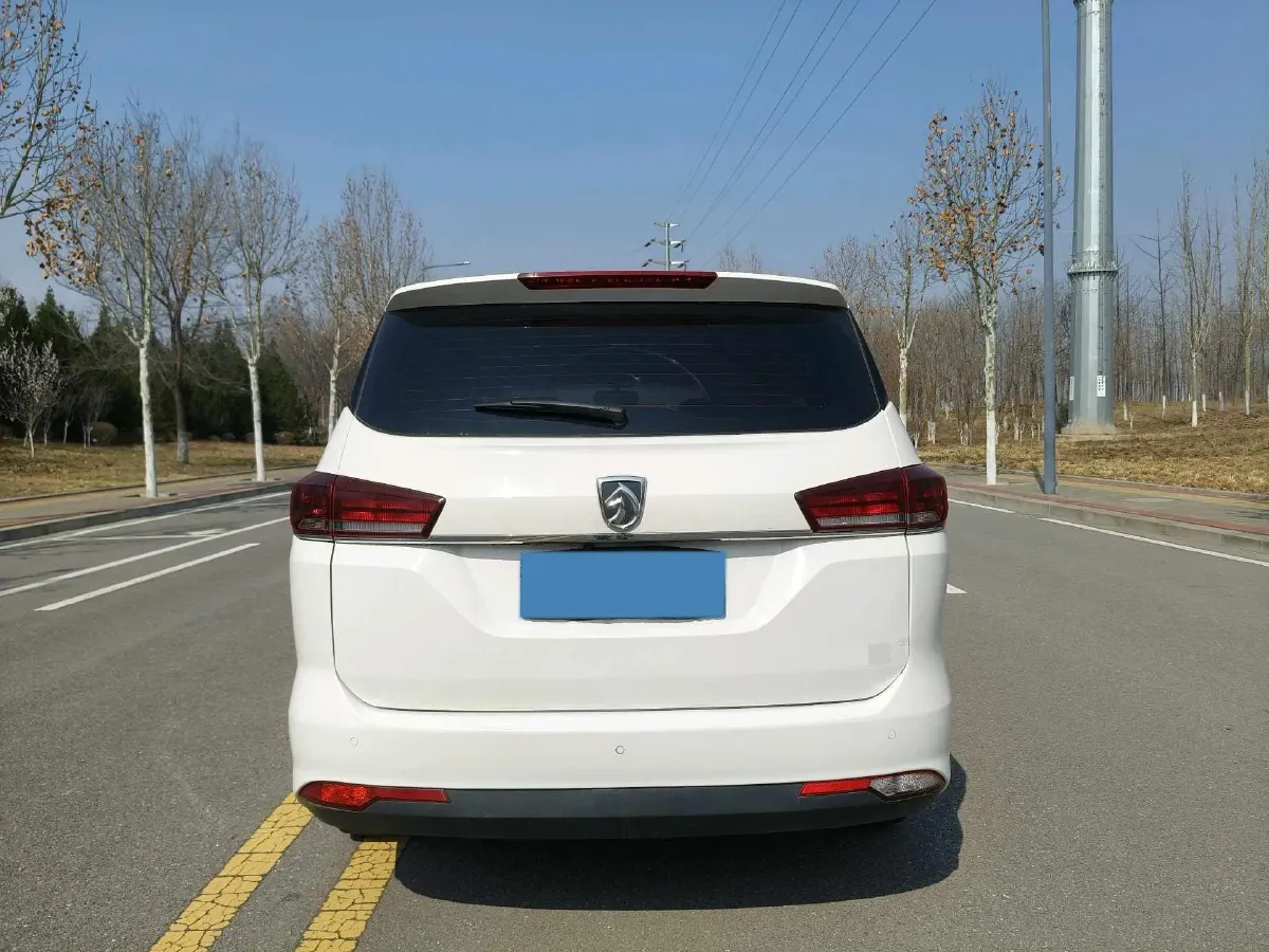 2018 BaoJun 360 1.5L 112HP L4 6MT,autocango,china used car exporter,china ev exporter,chinese used car exporter,chinese used ev exporter