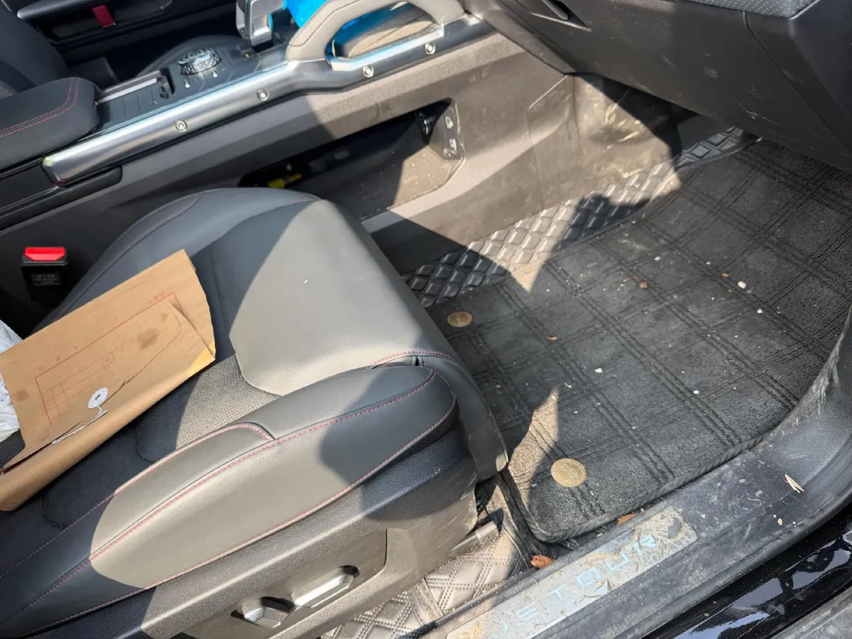 2023 Jetour Traveller 2.0T 254HP L4 7DCT,autocango,china used car exporter,china ev exporter,chinese used car exporter,chinese used ev exporter