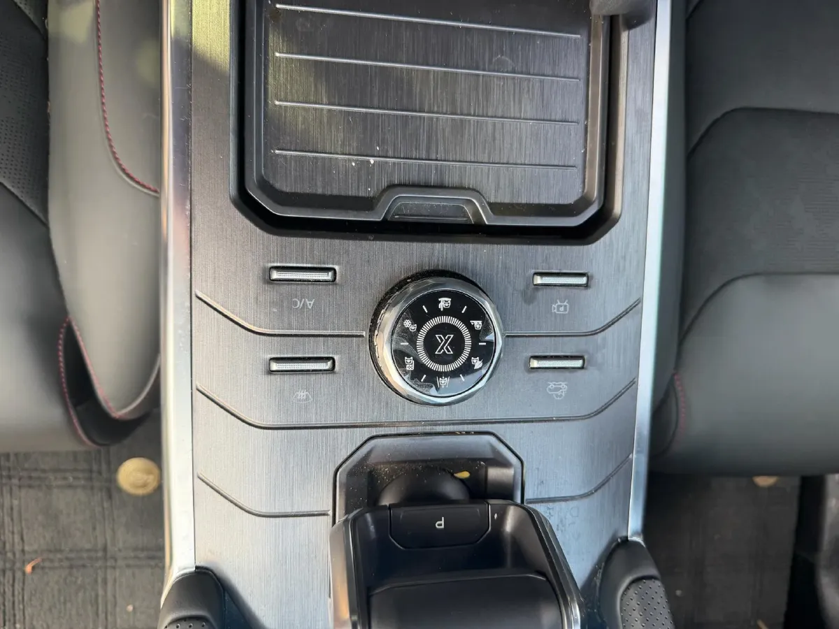 2023 Jetour Traveller 2.0T 254HP L4 7DCT,autocango,china used car exporter,china ev exporter,chinese used car exporter,chinese used ev exporter