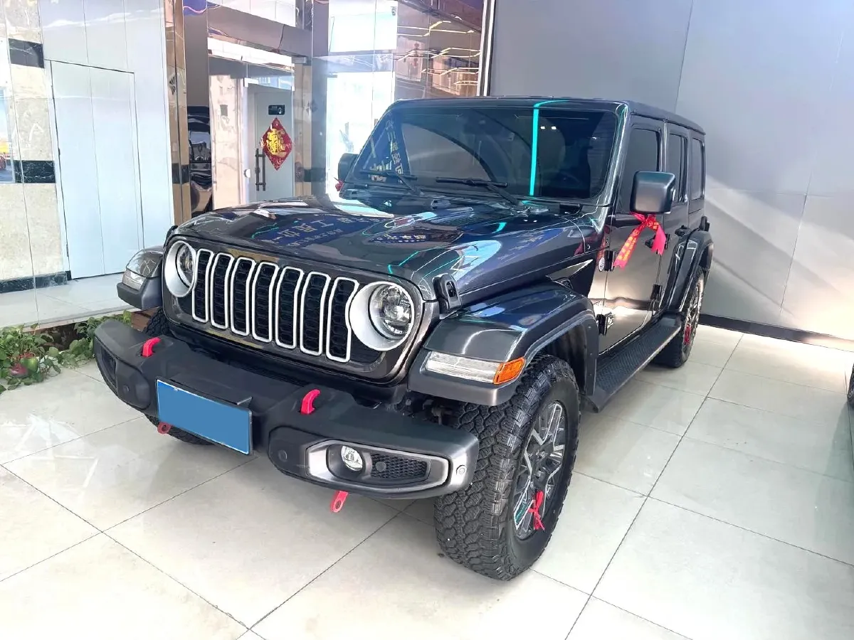 2024 Jeep Wrangler 2.0T 266HP L4 8AT,autocango,china used car exporter,china ev exporter,chinese used car exporter,chinese used ev exporter