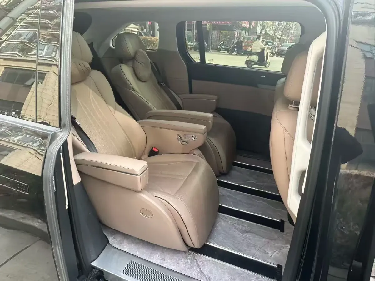 2024 Xpeng X9 BEV 101.5KWH,autocango,china used car exporter,china ev exporter,chinese used car exporter,chinese used ev exporter