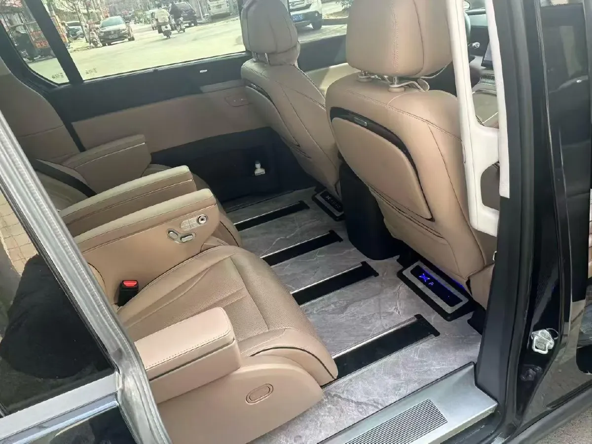 2024 Xpeng X9 BEV 101.5KWH,autocango,china used car exporter,china ev exporter,chinese used car exporter,chinese used ev exporter