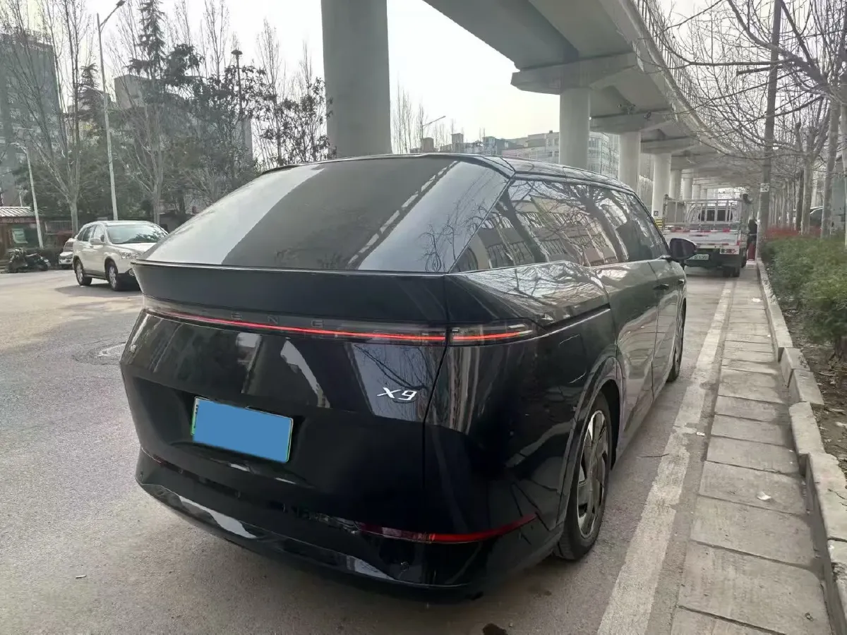 2024 Xpeng X9 BEV 101.5KWH,autocango,china used car exporter,china ev exporter,chinese used car exporter,chinese used ev exporter