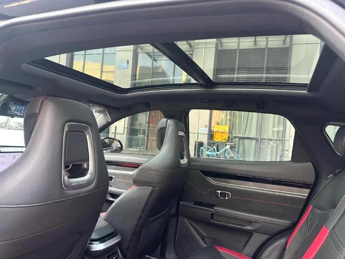 2022 Jetour DASHING 1.6T 197HP L4 7DCT,autocango,china used car exporter,china ev exporter,chinese used car exporter,chinese used ev exporter