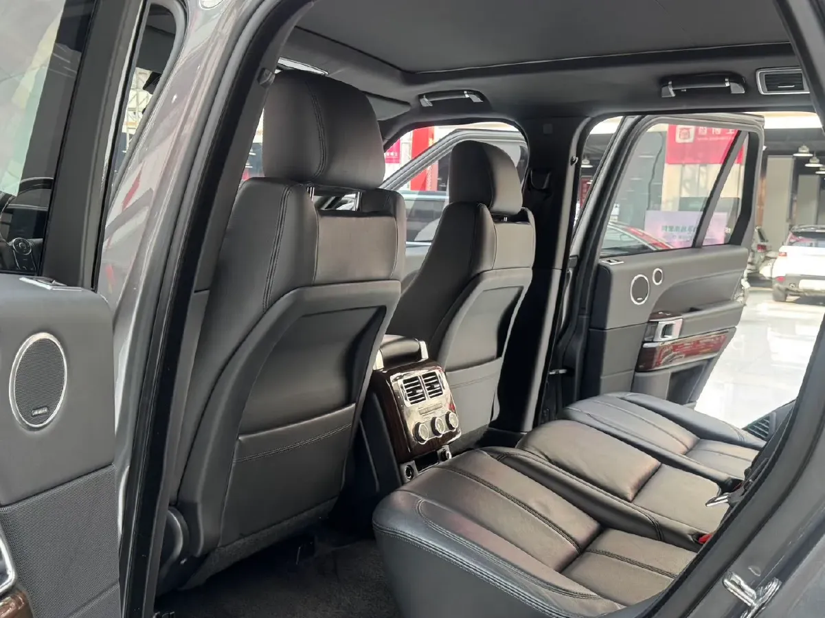 2017 Land Rover Range Rover 3.0T 340HP V6 8AT,autocango,china used car exporter,china ev exporter,chinese used car exporter,chinese used ev exporter