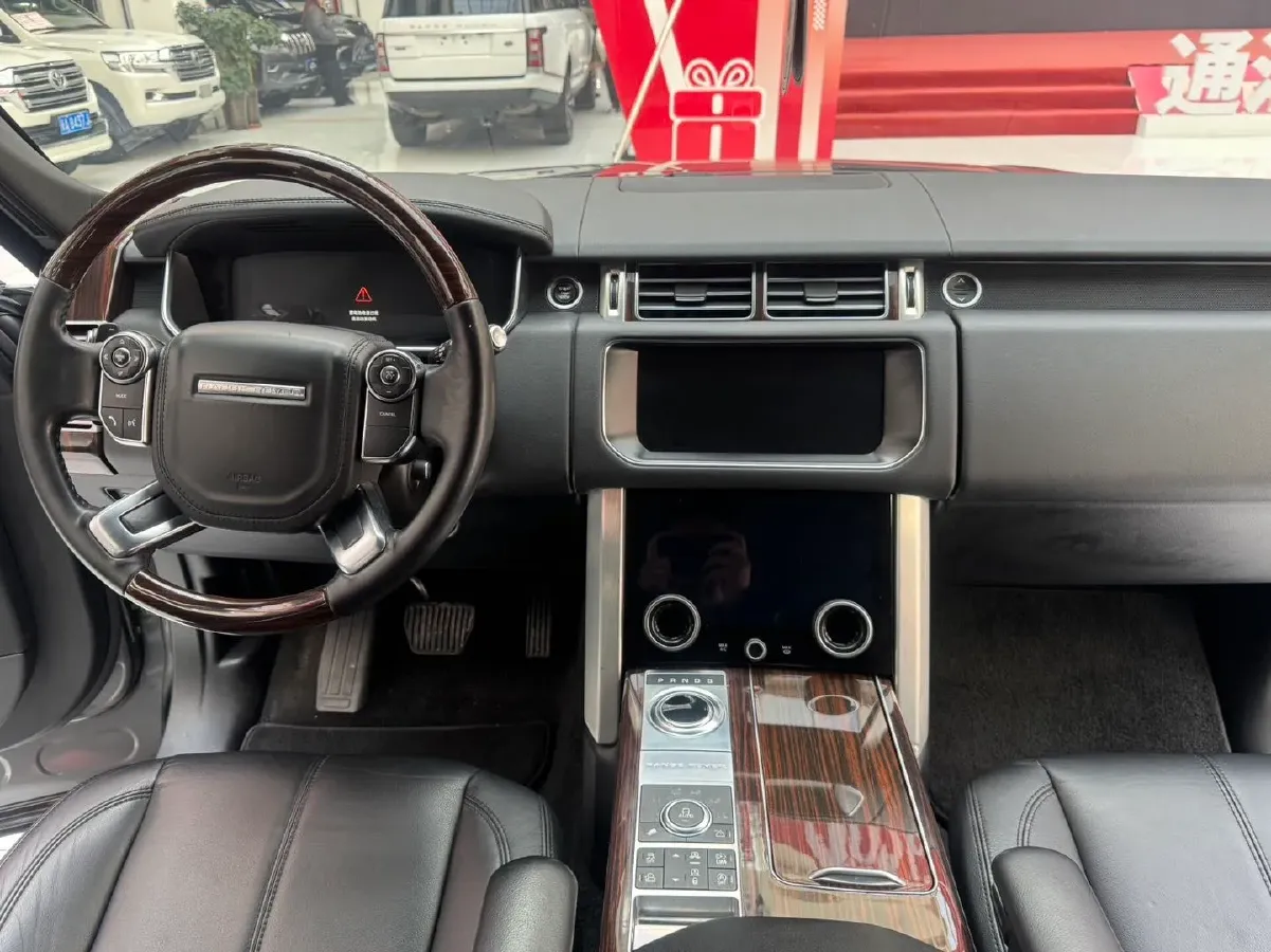 2017 Land Rover Range Rover 3.0T 340HP V6 8AT,autocango,china used car exporter,china ev exporter,chinese used car exporter,chinese used ev exporter