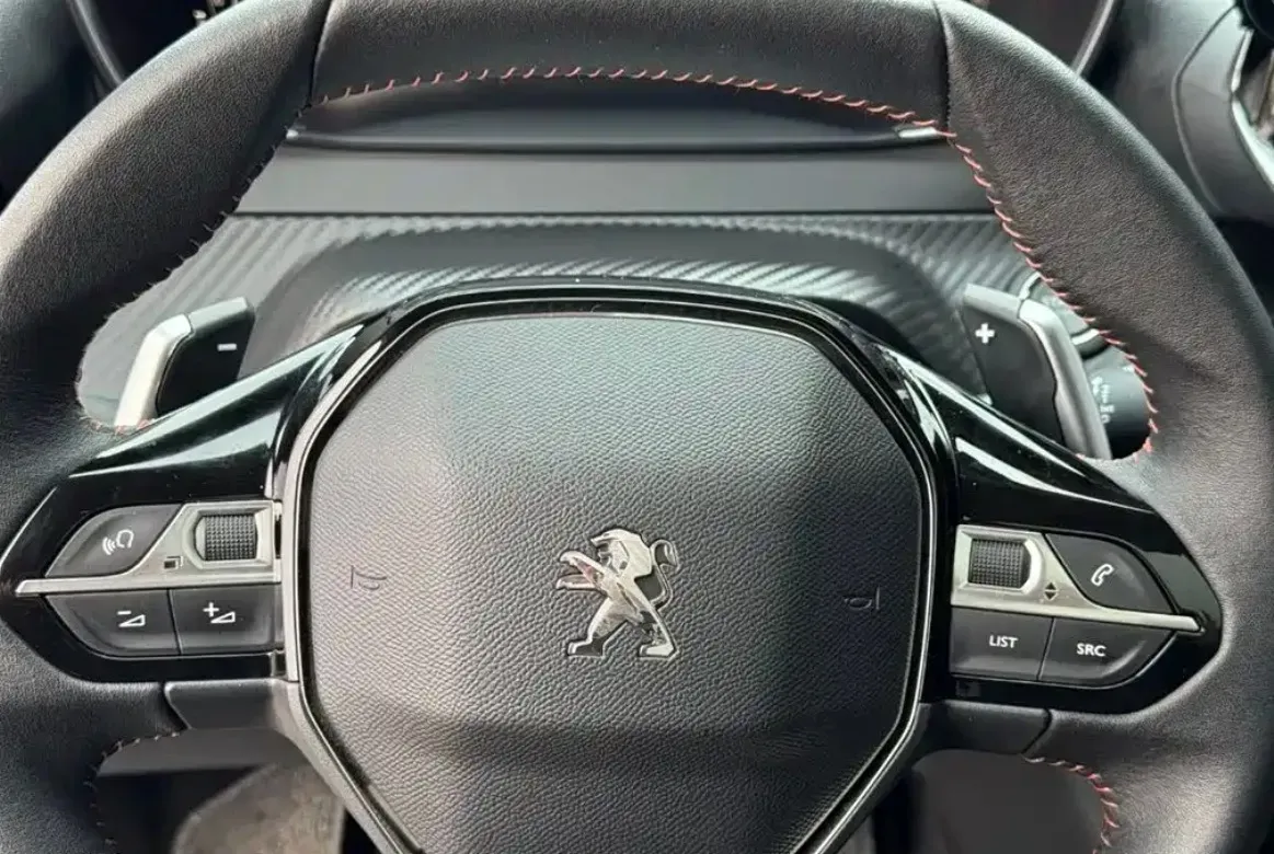 2022 Peugeot 2008 1.2T 136HP L3 6DCT,autocango,china used car exporter,china ev exporter,chinese used car exporter,chinese used ev exporter