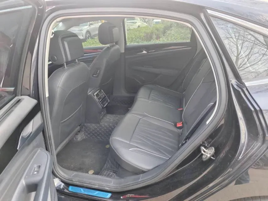 2022 Xpeng P7 BEV 60.2KWH,autocango,china used car exporter,china ev exporter,chinese used car exporter,chinese used ev exporter