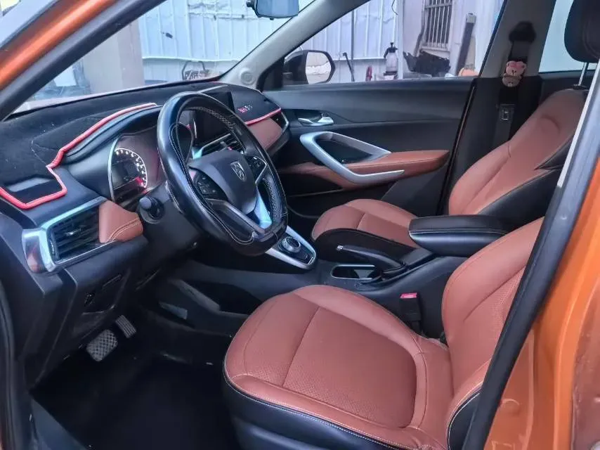 2017 HaiMa S5 Young Edition 1.6L 122HP L4 5MT,autocango,china used car exporter,china ev exporter,chinese used car exporter,chinese used ev exporter