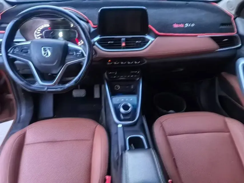 2017 HaiMa S5 Young Edition 1.6L 122HP L4 5MT,autocango,china used car exporter,china ev exporter,chinese used car exporter,chinese used ev exporter