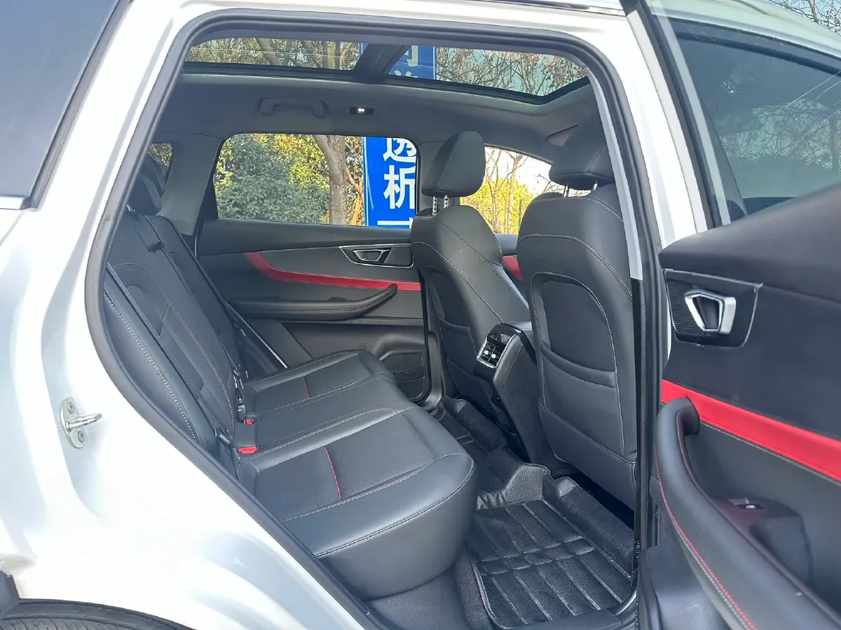 2020 Chery Tiggo 7 1.5T 156HP L4 CVT,autocango,china used car exporter,china ev exporter,chinese used car exporter,chinese used ev exporter