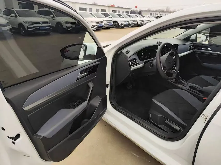 2023 Volkswagen Lavida 1.5L 113HP L4 6AT,autocango,china used car exporter,china ev exporter,chinese used car exporter,chinese used ev exporter