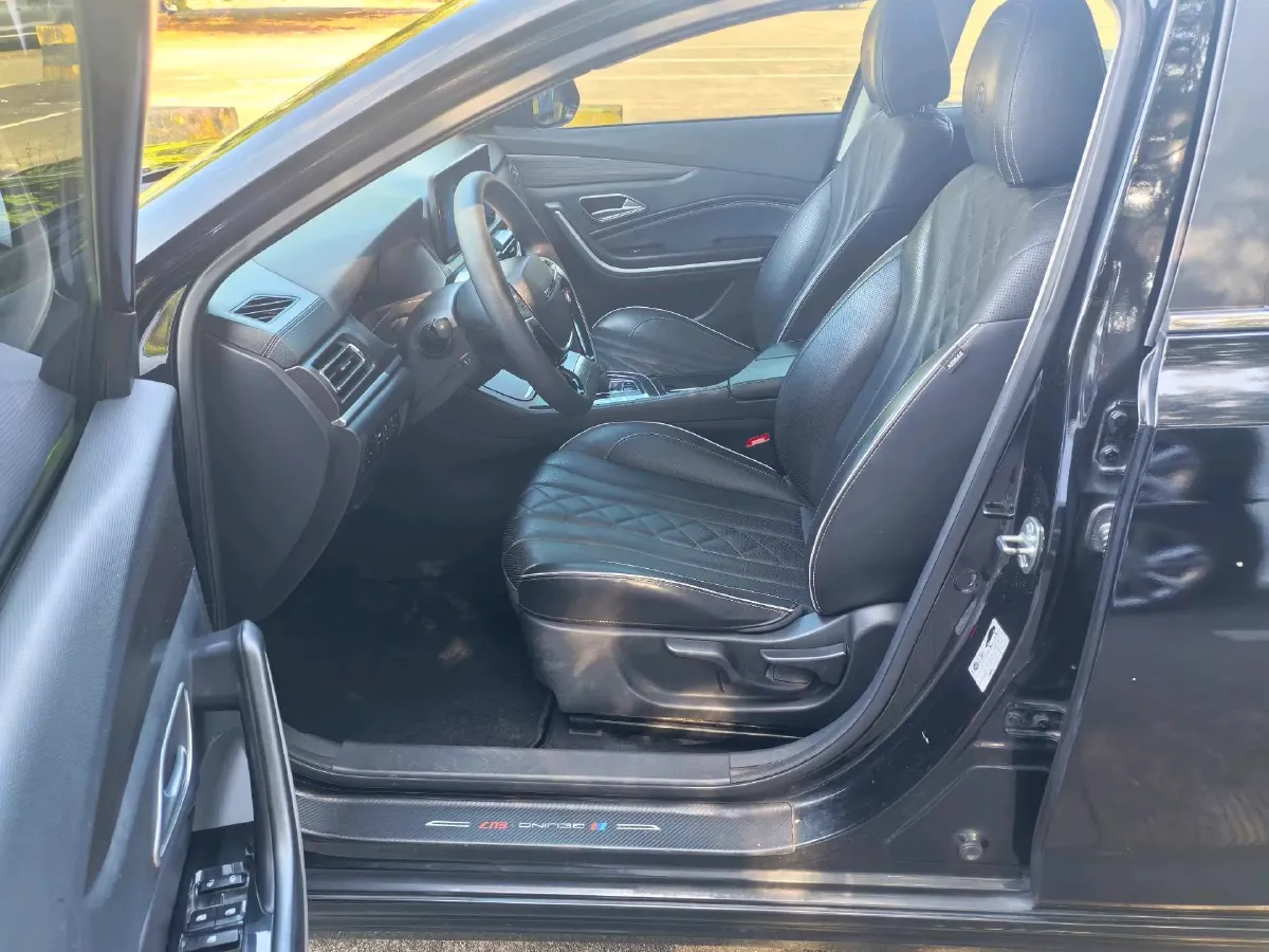 2019 BeiJing Auto EU7 BEV 60.225KWH,autocango,china used car exporter,china ev exporter,chinese used car exporter,chinese used ev exporter