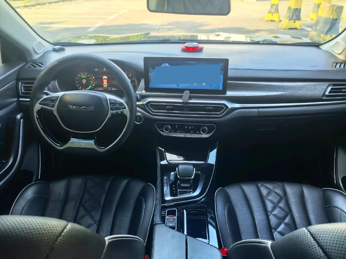 2019 BeiJing Auto EU7 BEV 60.225KWH,autocango,china used car exporter,china ev exporter,chinese used car exporter,chinese used ev exporter