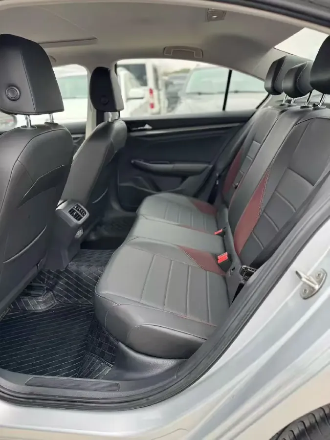 2020 Volkswagen Bora 1.5L 113HP L4 6AT,autocango,china used car exporter,china ev exporter,chinese used car exporter,chinese used ev exporter