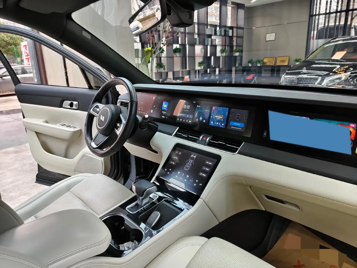 2021 Li ONE Range Extended 131HP REEV 40.5KWH,autocango,china used car exporter,china ev exporter,chinese used car exporter,chinese used ev exporter