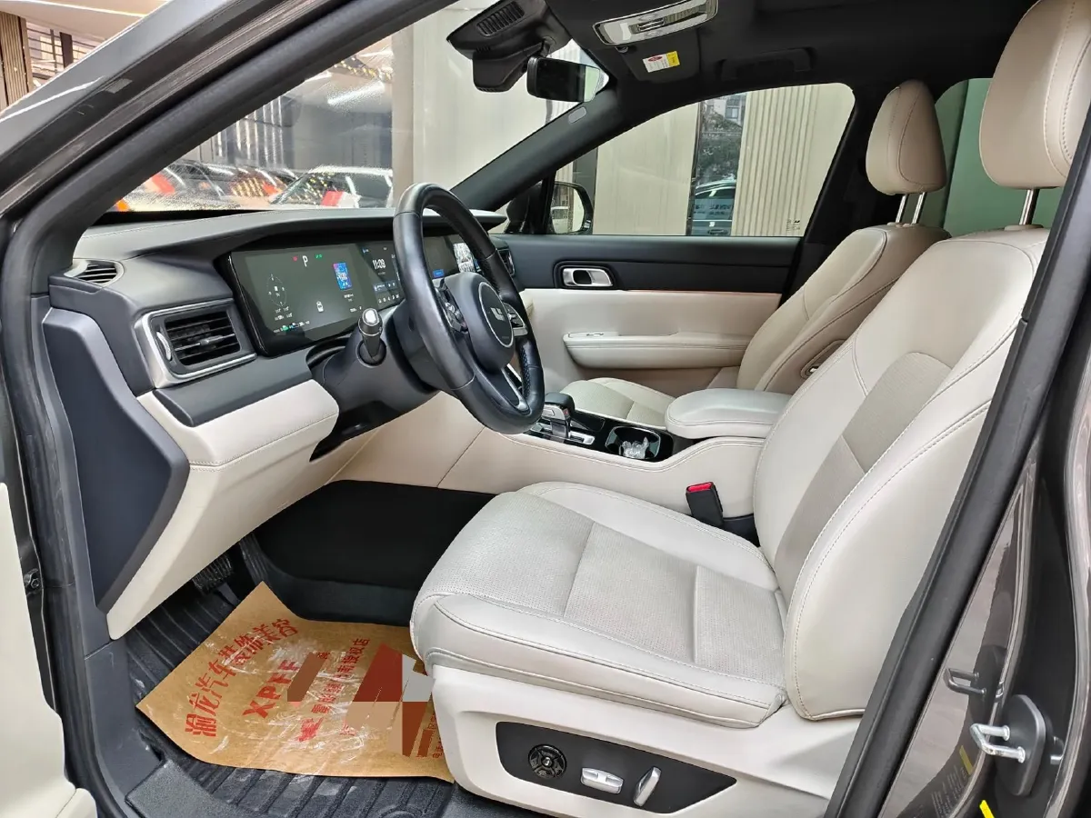 2021 Li ONE Range Extended 131HP REEV 40.5KWH,autocango,china used car exporter,china ev exporter,chinese used car exporter,chinese used ev exporter