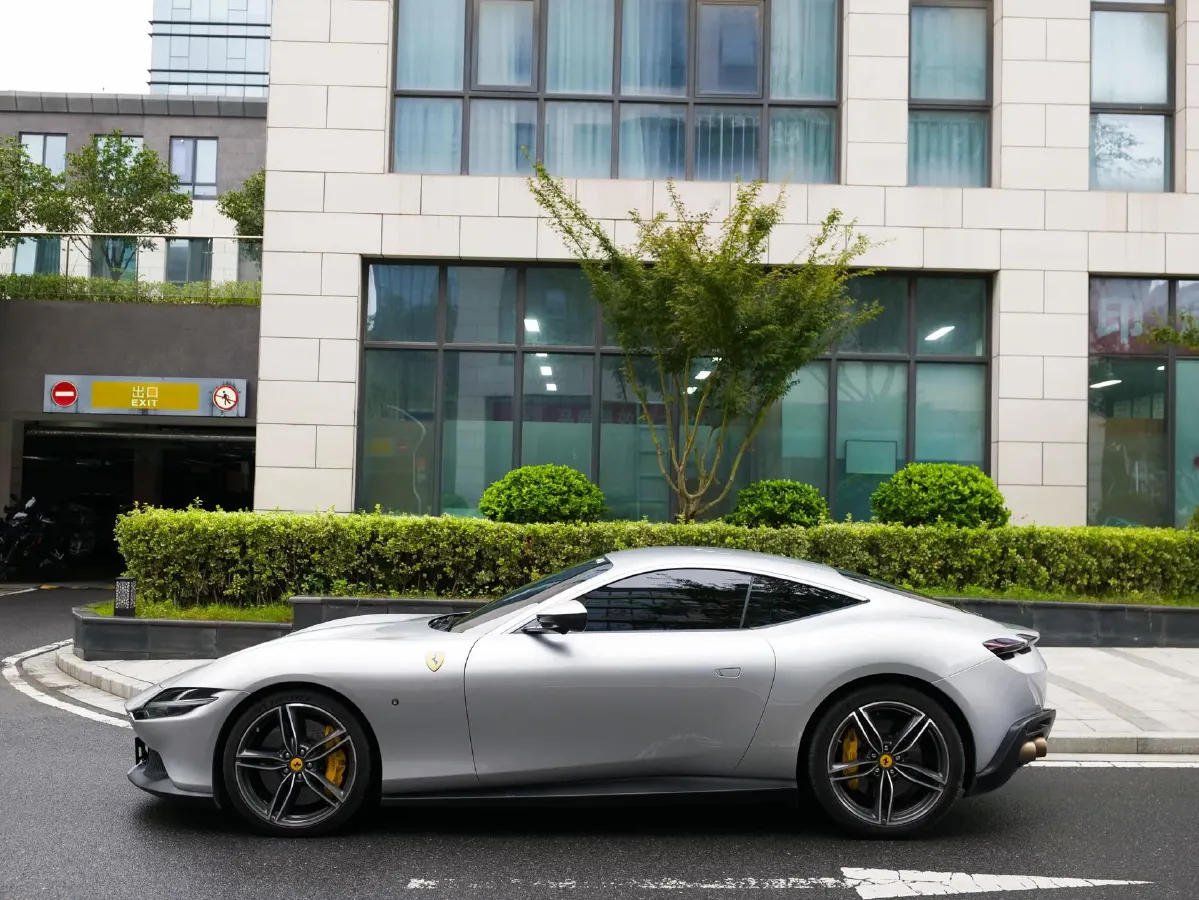 2020 Ferrari Roma 3.9T 620HP V8 8DCT,autocango,china used car exporter,china ev exporter,chinese used car exporter,chinese used ev exporter