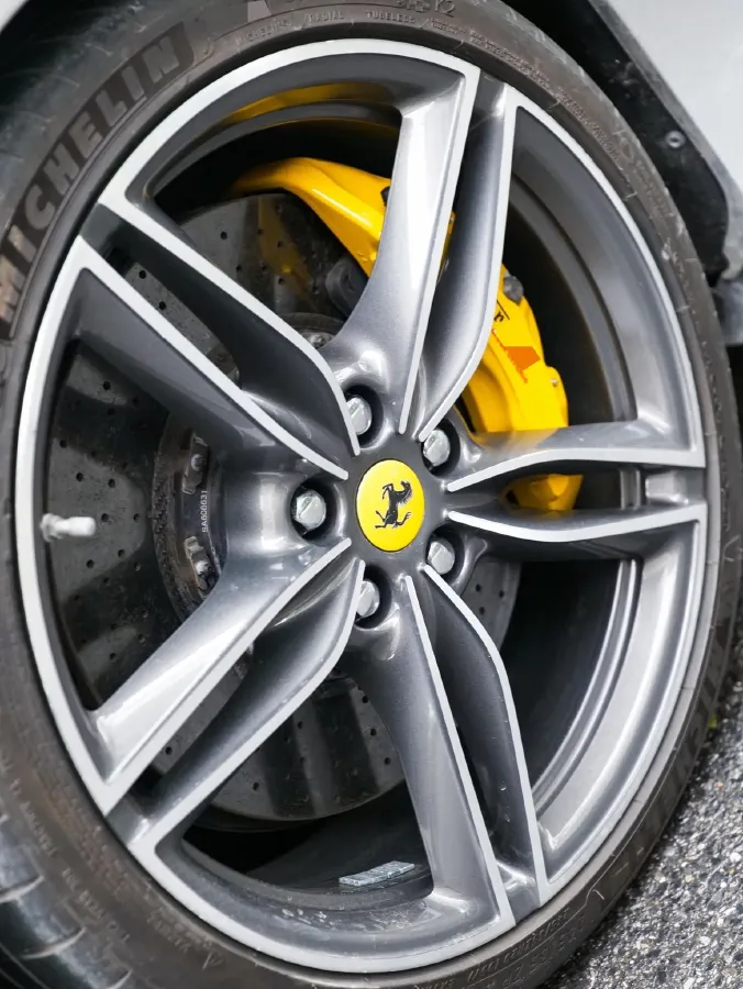 2020 Ferrari Roma 3.9T 620HP V8 8DCT,autocango,china used car exporter,china ev exporter,chinese used car exporter,chinese used ev exporter