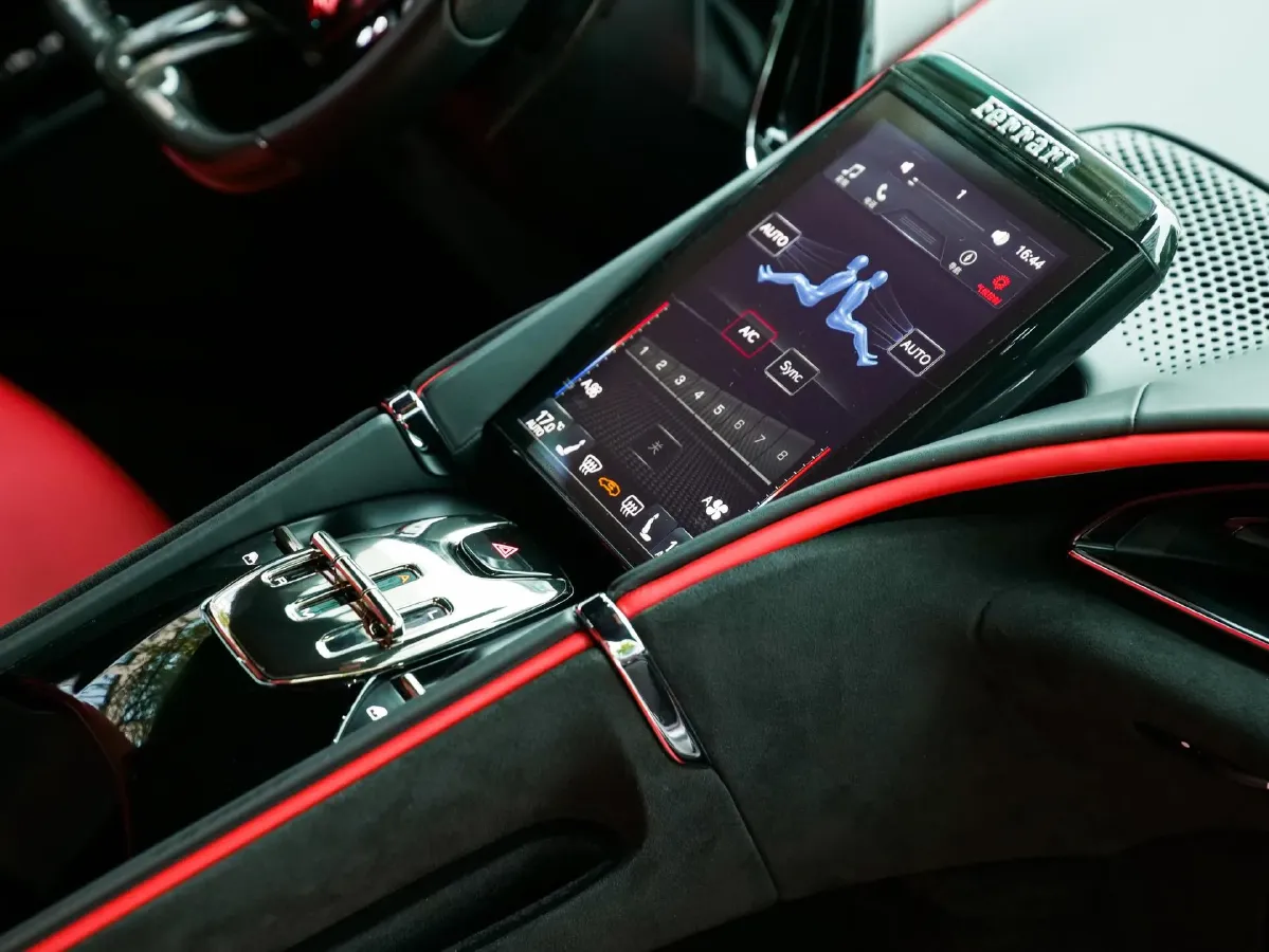 2020 Ferrari Roma 3.9T 620HP V8 8DCT,autocango,china used car exporter,china ev exporter,chinese used car exporter,chinese used ev exporter