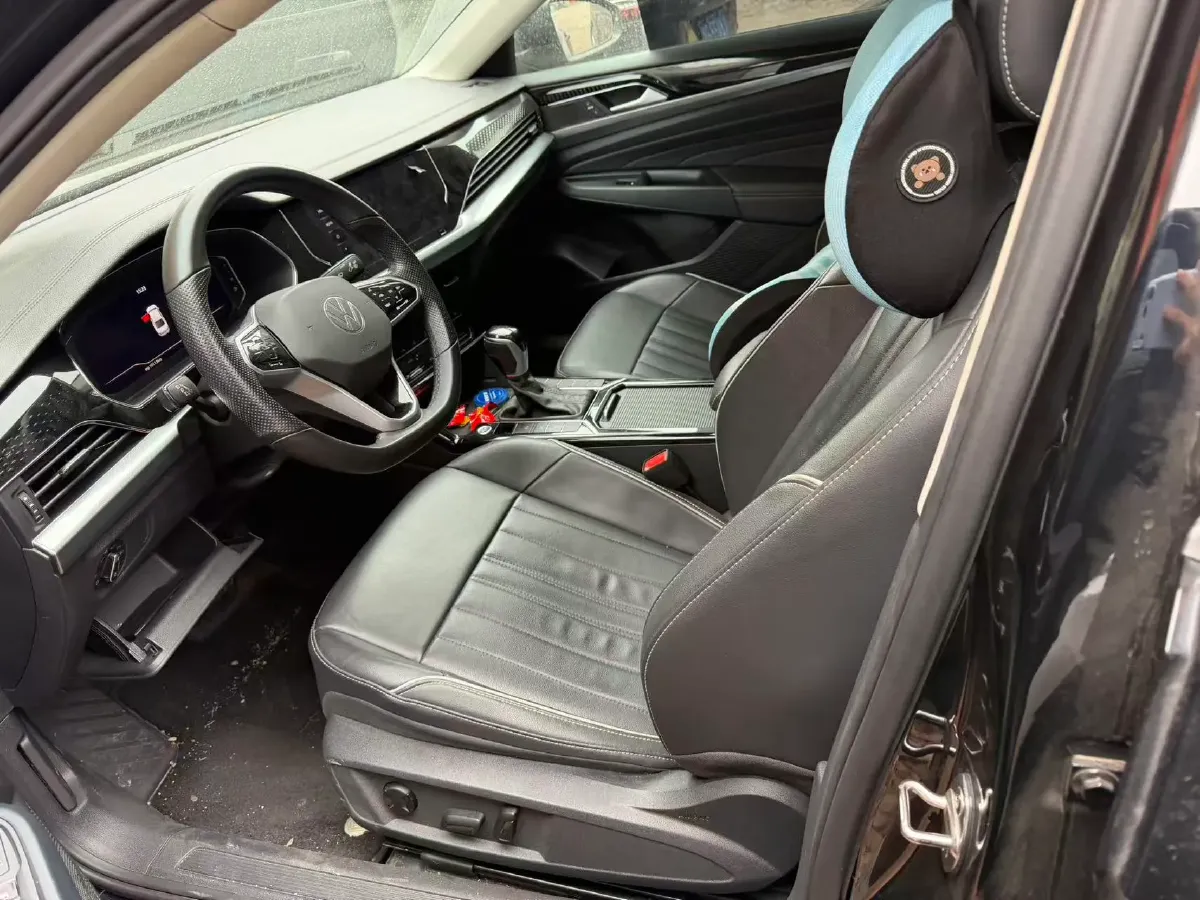 2023 Volkswagen Passat 2.0T 186HP L4 7DCT,autocango,china used car exporter,china ev exporter,chinese used car exporter,chinese used ev exporter