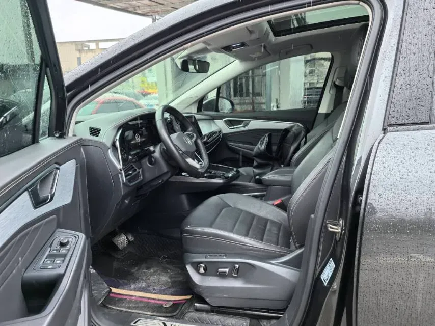 2021 Volkswagen Talagon 2.0T 220HP L4 7DCT,autocango,china used car exporter,china ev exporter,chinese used car exporter,chinese used ev exporter