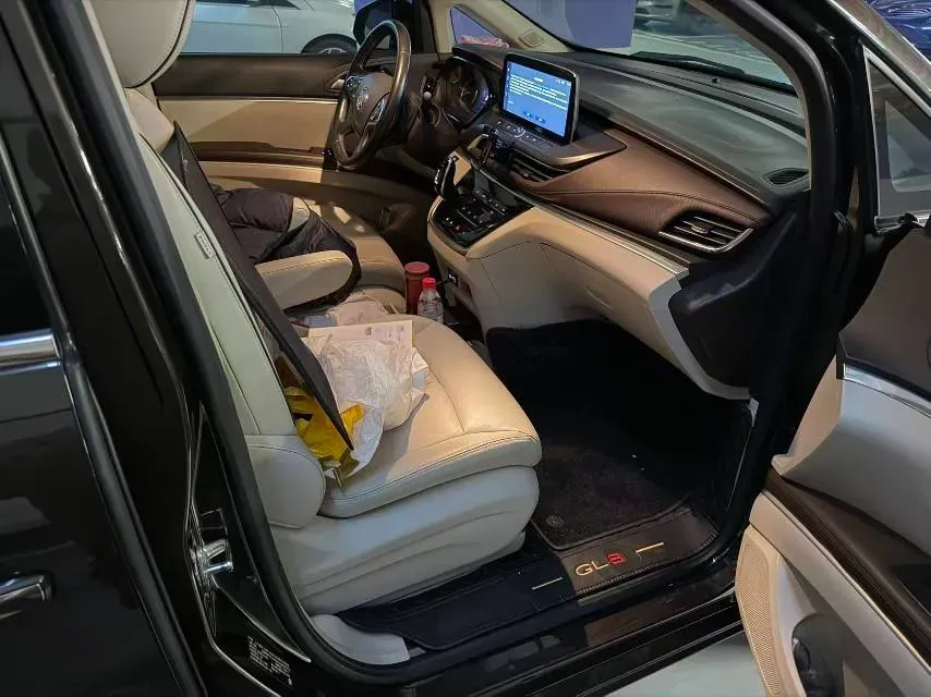 2021 Buick GL8 2.0T 237HP L4 9AT,autocango,china used car exporter,china ev exporter,chinese used car exporter,chinese used ev exporter