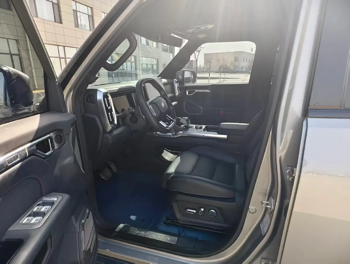 2023 Jetour Traveller 2.0T 254HP L4 7DCT,autocango,china used car exporter,china ev exporter,chinese used car exporter,chinese used ev exporter