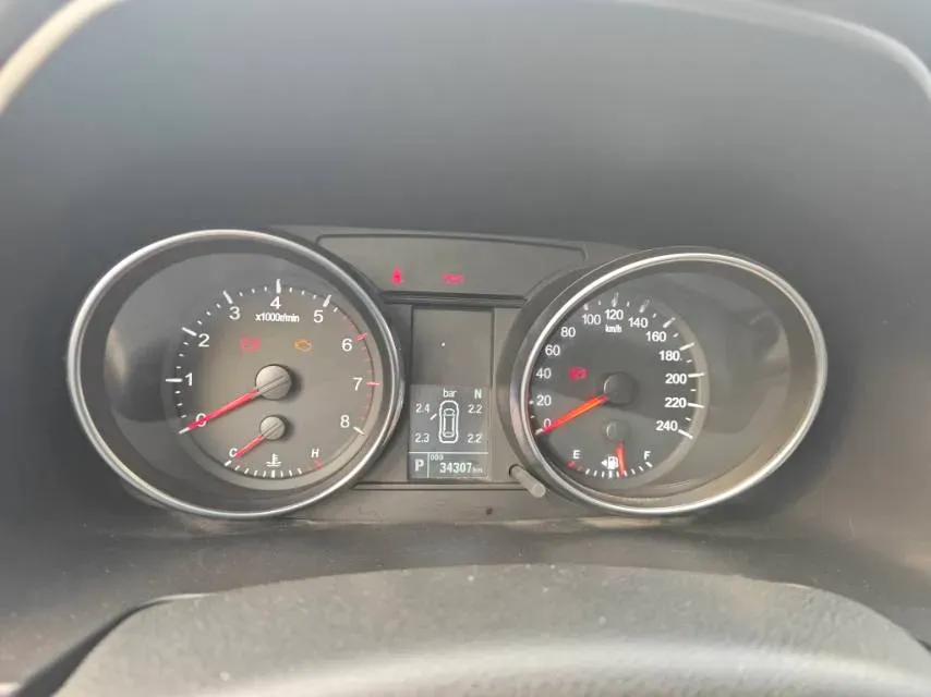 2021 Haval M6 1.5T 150HP L4 7DCT,autocango,china used car exporter,china ev exporter,chinese used car exporter,chinese used ev exporter