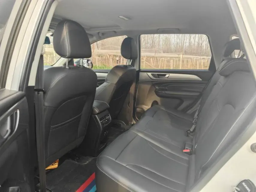 2021 Haval M6 1.5T 150HP L4 7DCT,autocango,china used car exporter,china ev exporter,chinese used car exporter,chinese used ev exporter