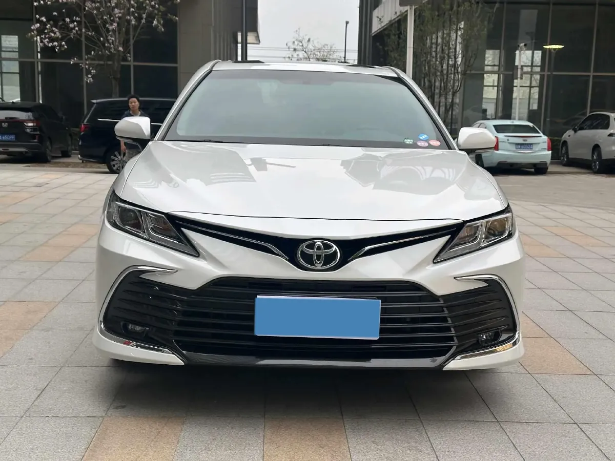2023 Toyota Camry 2.0L 177HP L4 CVT,autocango,china used car exporter,china ev exporter,chinese used car exporter,chinese used ev exporter