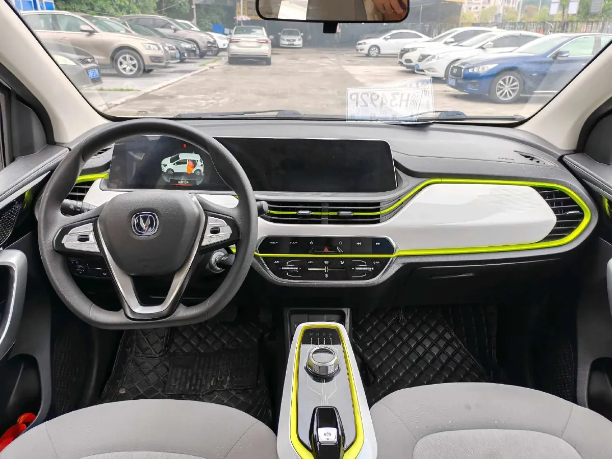 2020 ChangAn BenBen E-Star BEV 32.2KWH,autocango,china used car exporter,china ev exporter,chinese used car exporter,chinese used ev exporter