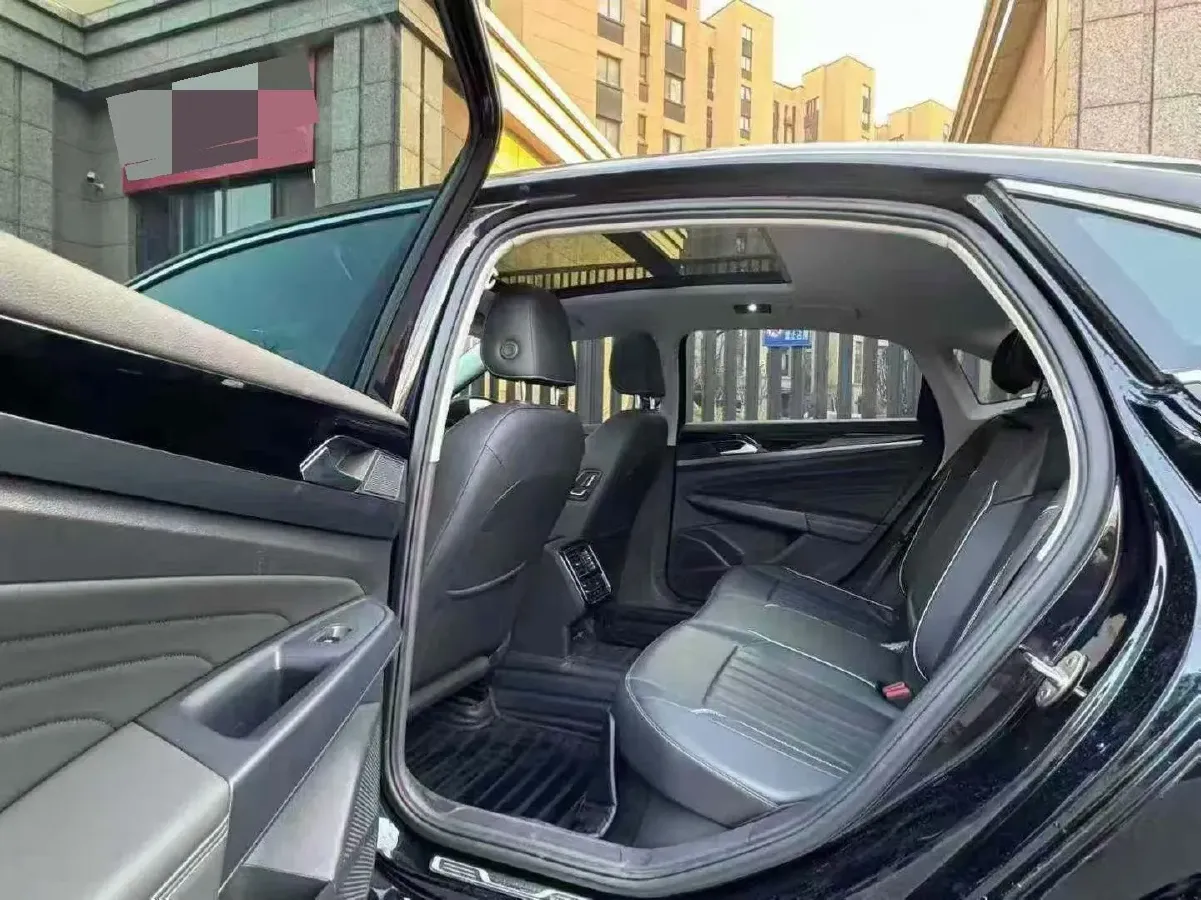 2023 Volkswagen Passat 2.0T 186HP L4 7DCT,autocango,china used car exporter,china ev exporter,chinese used car exporter,chinese used ev exporter