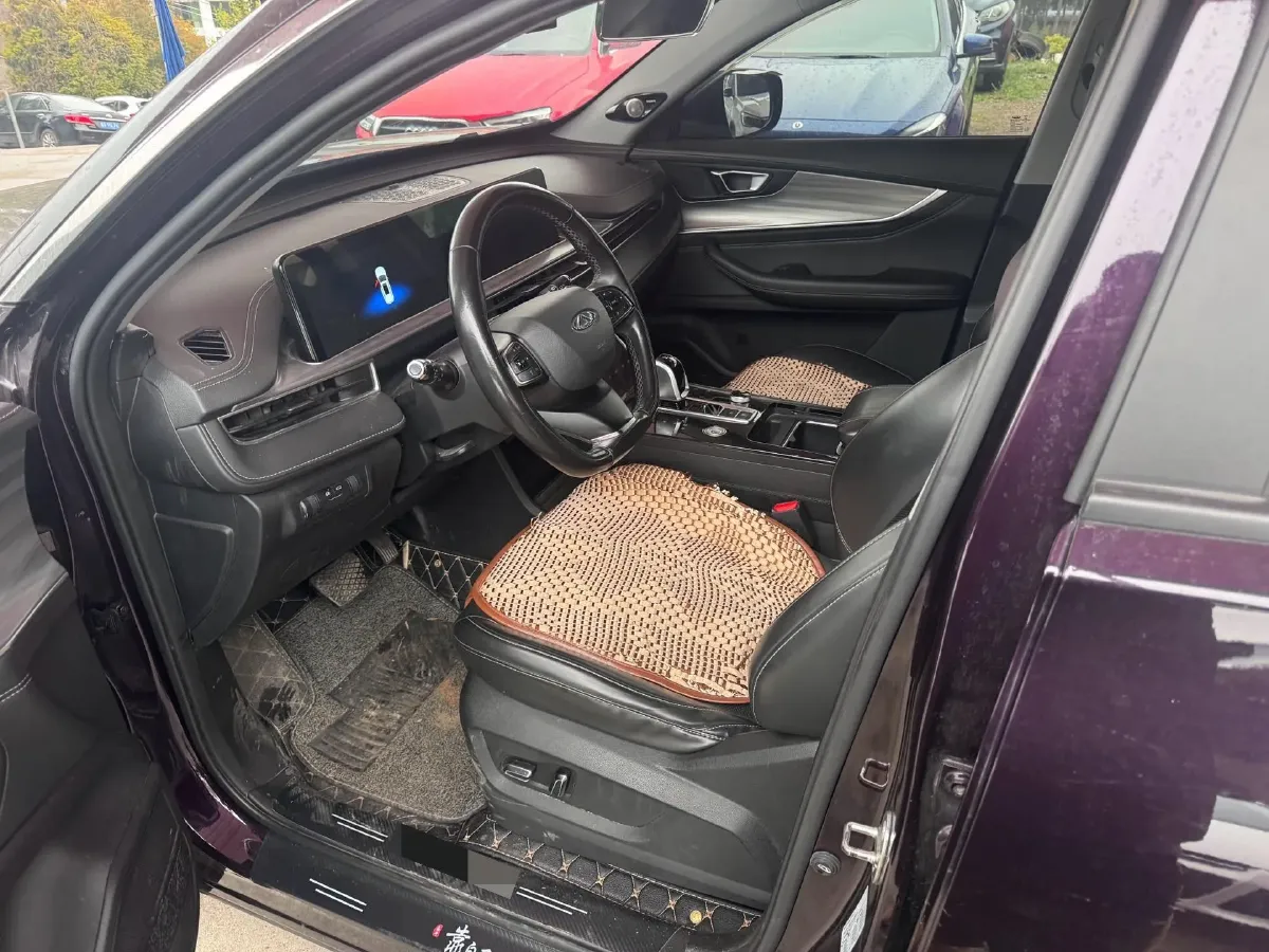 2021 Chery Tiggo 8 Plus 1.6T 197HP L4 7DCT,autocango,china used car exporter,china ev exporter,chinese used car exporter,chinese used ev exporter