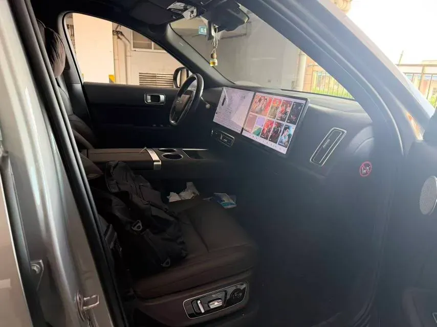 2023 Li L8 Range Extended 154HP REEV 40.9KWH,autocango,china used car exporter,china ev exporter,chinese used car exporter,chinese used ev exporter