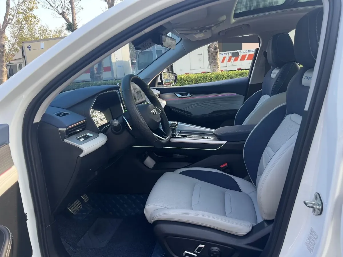 2023 Geely Preface 2.0T 190HP L4 7DCT,autocango,china used car exporter,china ev exporter,chinese used car exporter,chinese used ev exporter