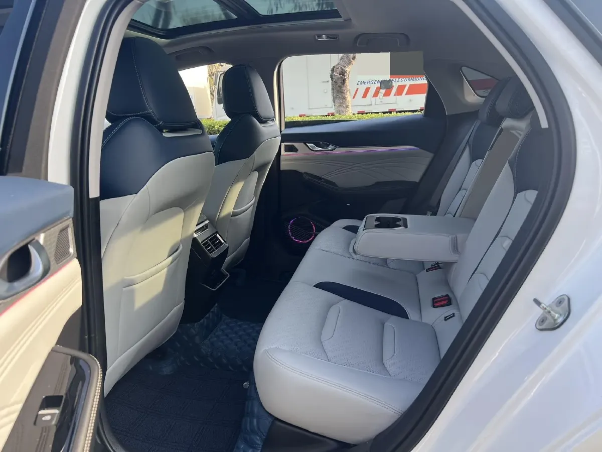 2023 Geely Preface 2.0T 190HP L4 7DCT,autocango,china used car exporter,china ev exporter,chinese used car exporter,chinese used ev exporter