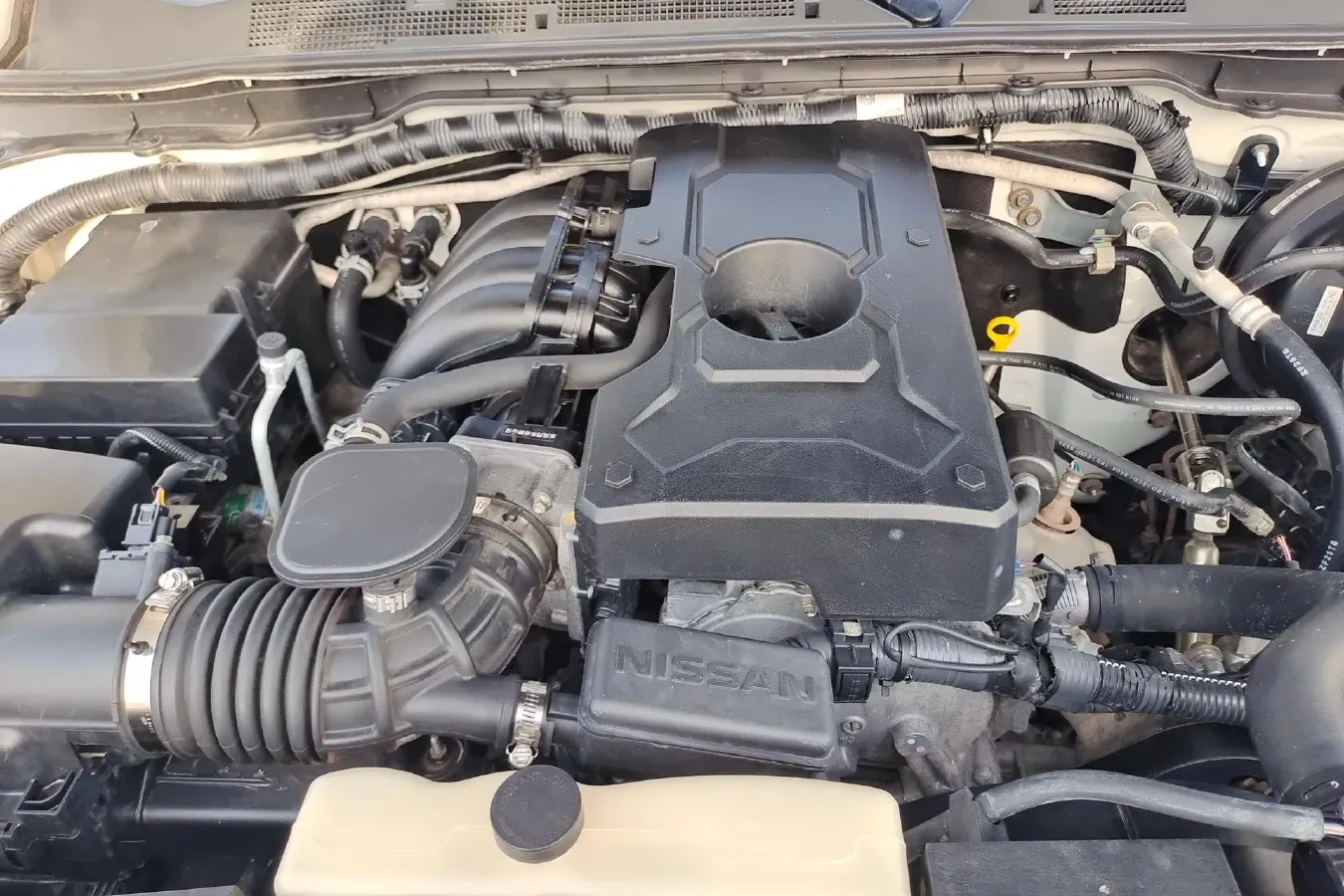 2020 Nissan Terra 2.5L 193HP L4 7AT,autocango,china used car exporter,china ev exporter,chinese used car exporter,chinese used ev exporter