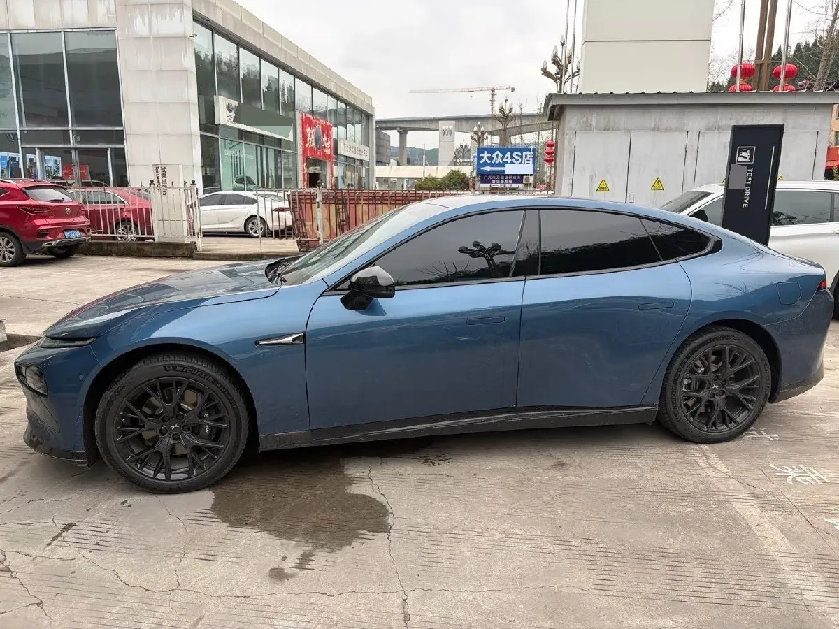 2024 Xpeng P7 BEV 86.2KWH,autocango,china used car exporter,china ev exporter,chinese used car exporter,chinese used ev exporter