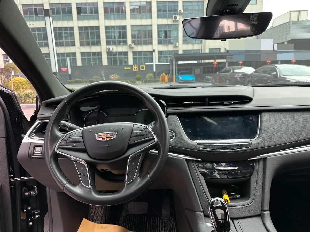 2020 Cadillac XT5 2.0T 237HP L4 9AT,autocango,china used car exporter,china ev exporter,chinese used car exporter,chinese used ev exporter