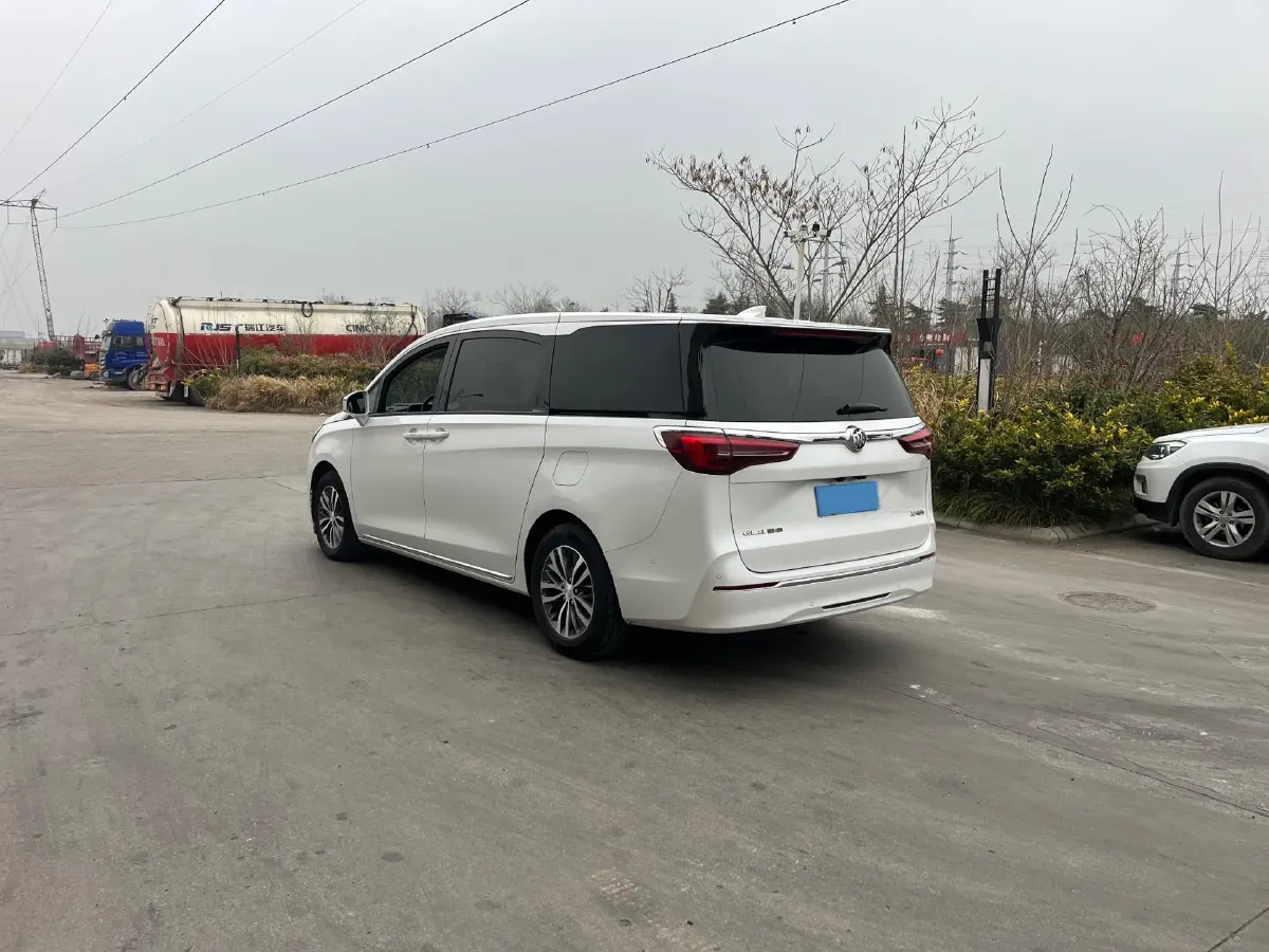 2023 Buick GL8 2.0T 237HP L4 9AT,autocango,china used car exporter,china ev exporter,chinese used car exporter,chinese used ev exporter